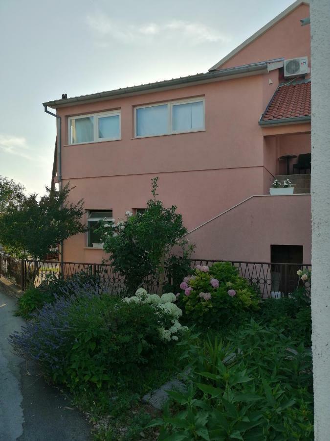 Apartman Elana Sibenik Luaran gambar